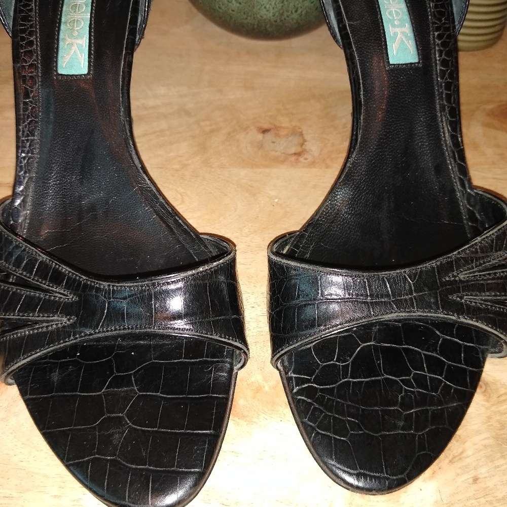 Sandals - Picture 5 of 5